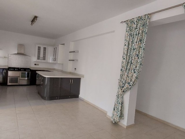 Single Storey Large House for Sale in Alsancak Center