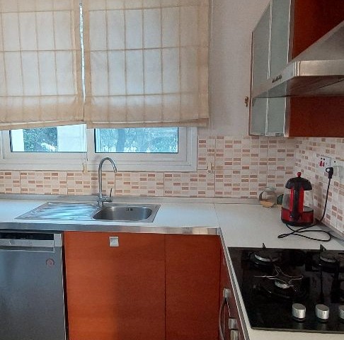 ESK'ya 5 dk uzaklikta Triplex Villa