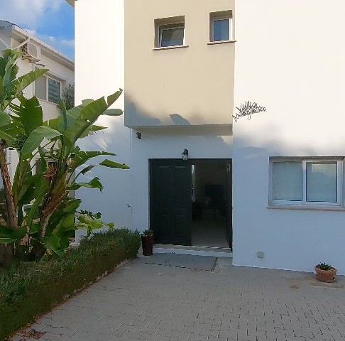 Villa with sea view and pool