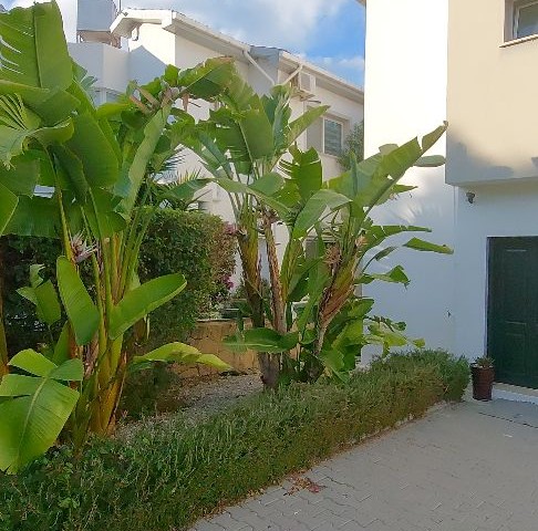 Villa mit Meerblick und Pool