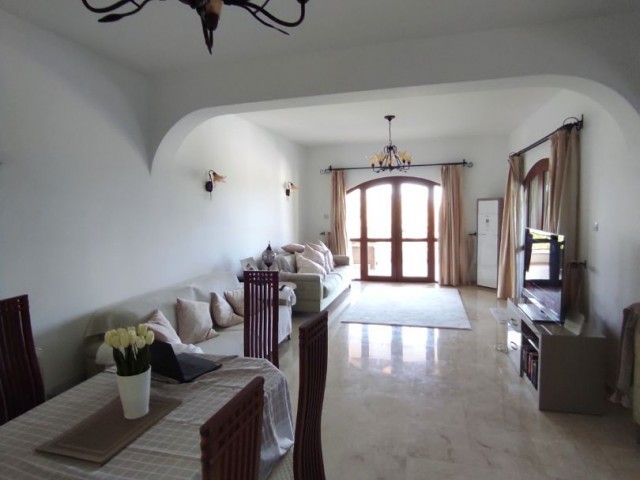 Villa with a magnificent view very close to the sea