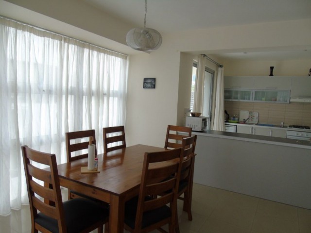 3+1 apartment with private garden in Kyrenia 