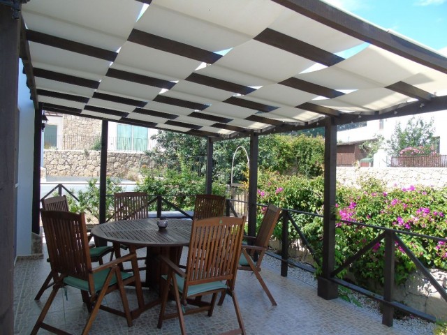 3+1 villa for rent in Karsiyaka/ communal swimming pool 