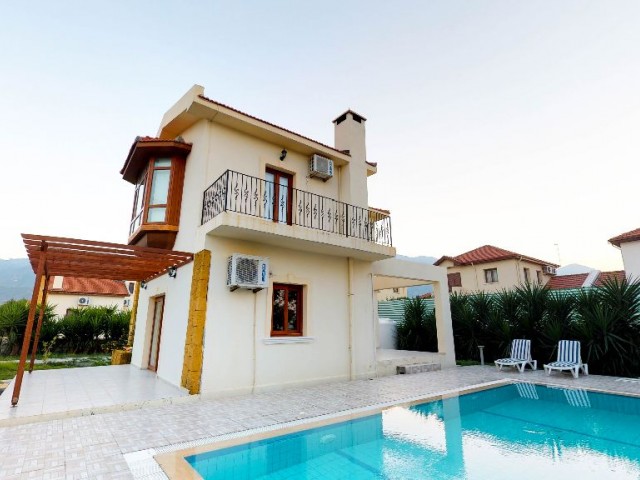 Villa  in Alsancak, Kyrenia