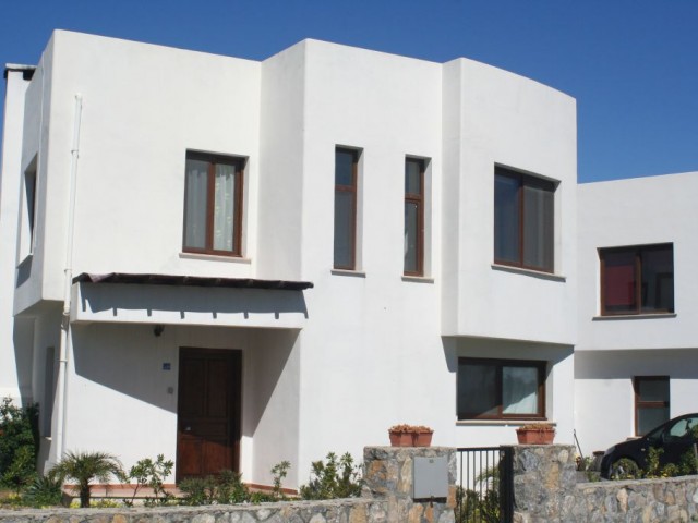 3+1 duplex apartment for sale in Kyrenia yeşiltepe ** 