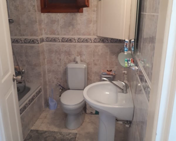 Girne merkezde kiralık  3+1  daire