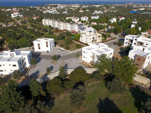 1 + 1 Apartment for sale in Kyrenia Ozankoy ** 