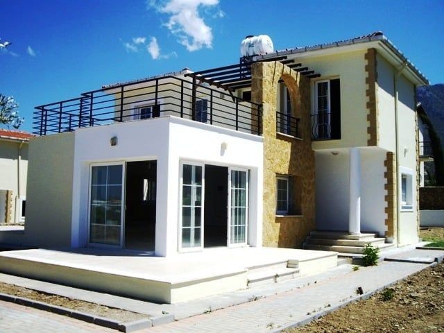 Girne Ozanköy bölgesinde 3+1 satılıl villa