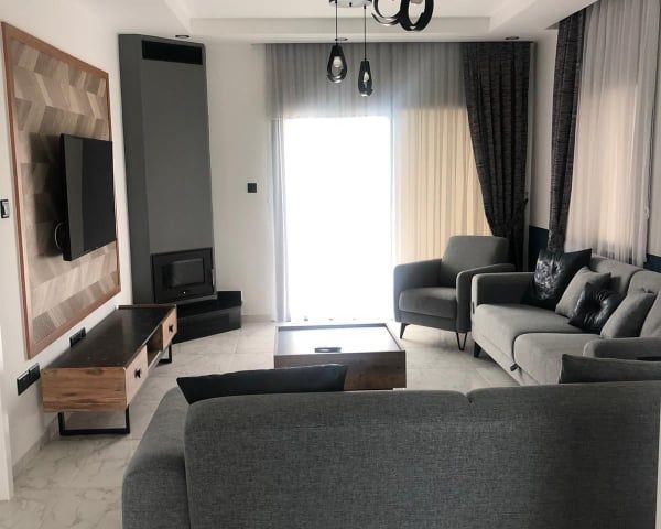 Girne Alsancak'ta 3+1 satılık Villa