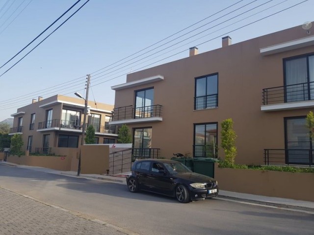 2 + 1 apartment for sale in Kyrenia Dogankoy ** 