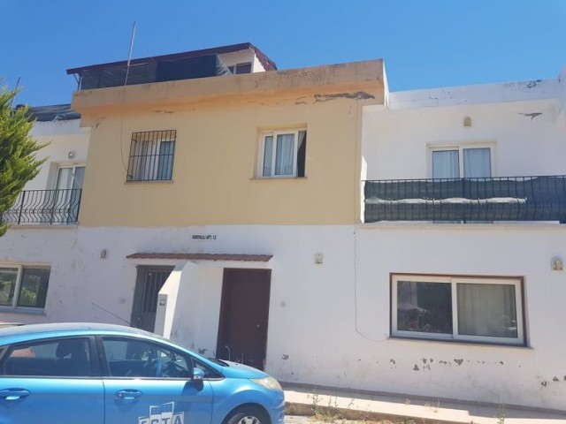 Girne Zeytinlik'de satılık 3+1 daire