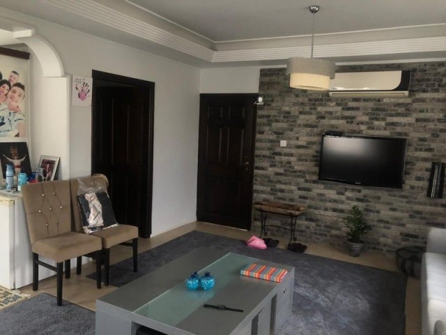 Girne Merkez'de satılık 3+1 Penthouse