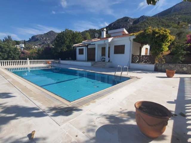 2+1 villa for rent in Bellapais, Girne ** 