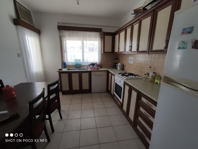 3+1 flat for sale in the center of Kyrenia ** 