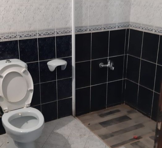 Girne merkezde kiralık  3+1  daire