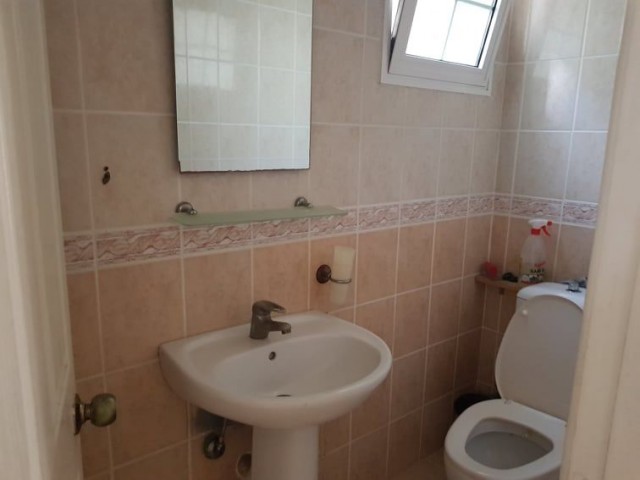 3+1 Penthouse for sale in Girne Merkez ** 