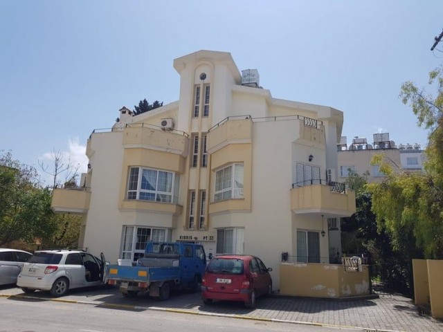 Girne Merkez'de satılık 3+1 Penthouse