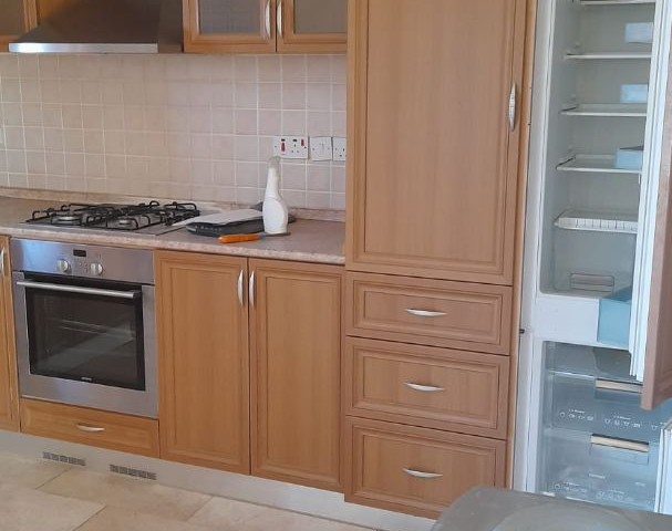 Girne Alsancak'ta Kiralık Havuzlu Villa