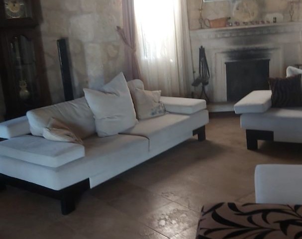 4 + 1 villa for rent in Kyrenia Karsiyaka ** 