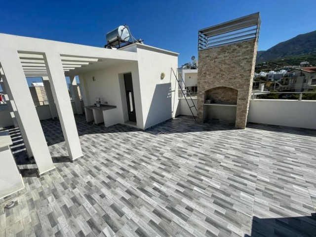 Girne Alsancak da  3+1 satılık Villa 