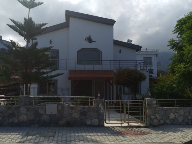 3+1 villa for sale in Girne Arapköy