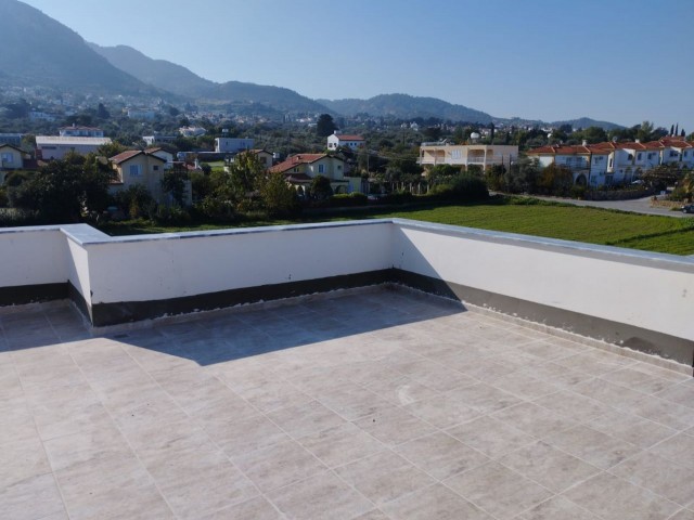 4+1 villa for sale in Girne Karsiyaka (with pool)