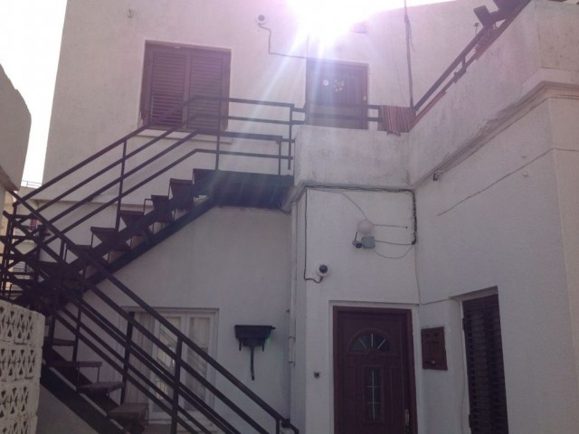 Business space or office for rent in Girne city centre. 7 rooms. 