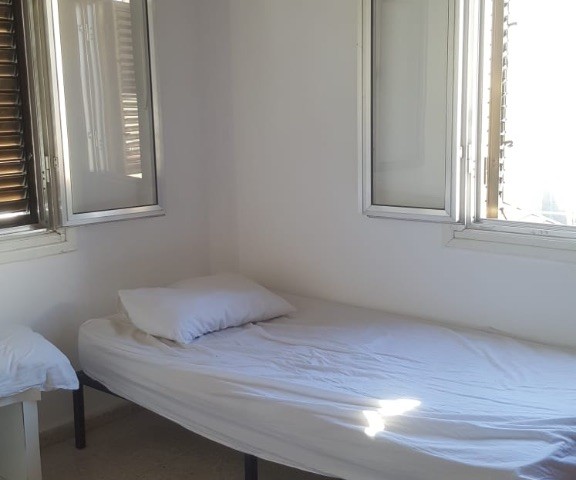 Business space or office for rent in Girne city centre. 7 rooms. 