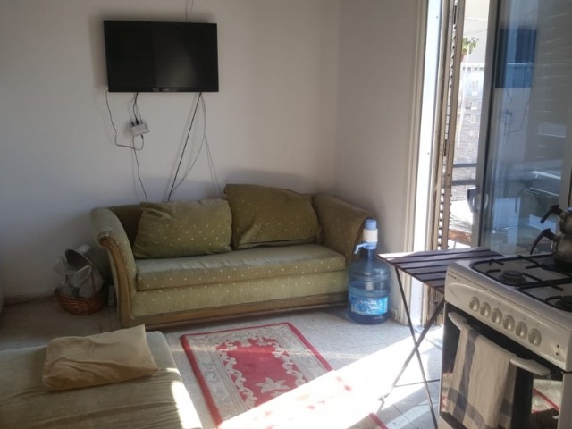 Business space or office for rent in Girne city centre. 7 rooms. 