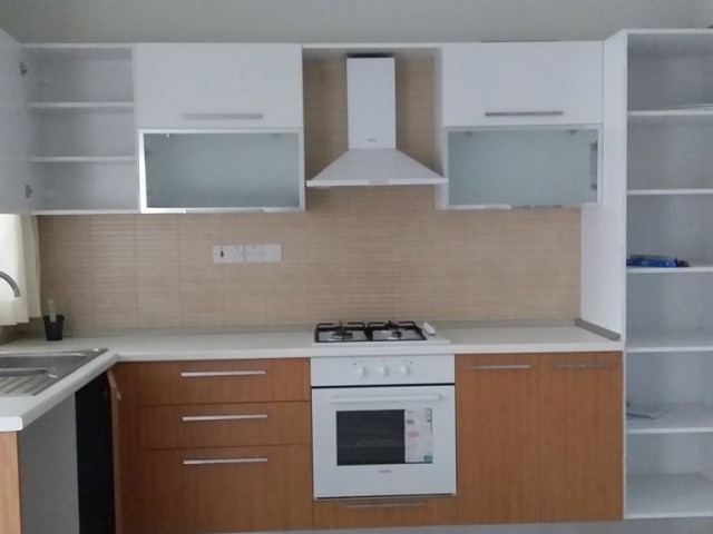 GAZİMAĞUSA MERKEZDE KİRALIK 3+1 DAİRE 