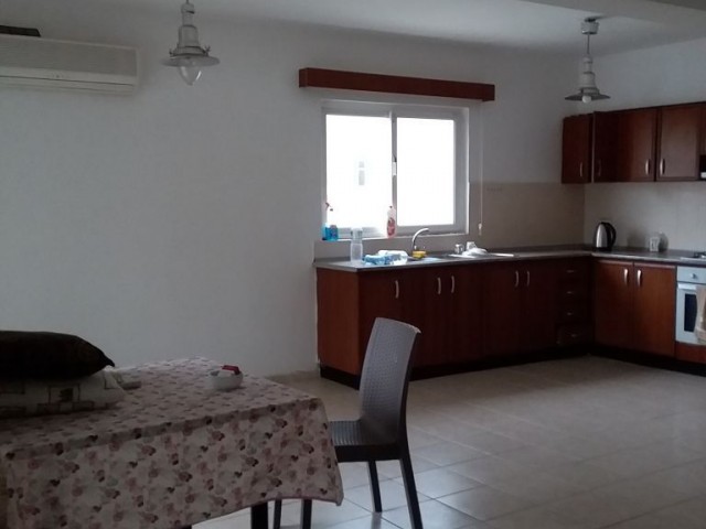 GAZİMAĞUSA MERKEZDE 3+1 KİRALIK DAİRE