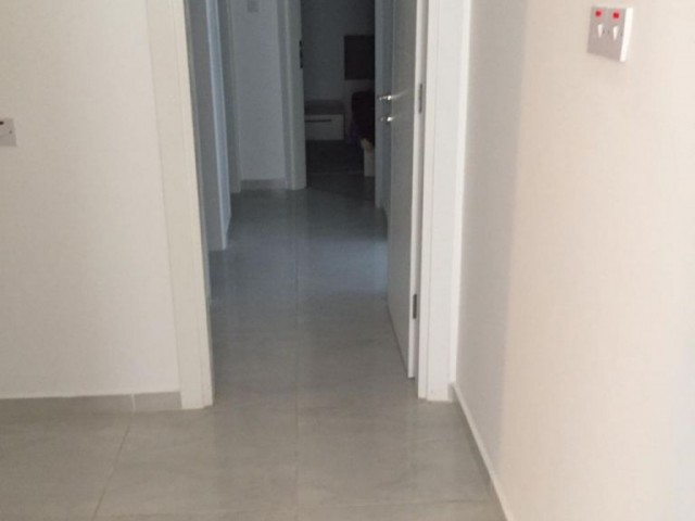 GAZİMAĞUSA MERKEZDE SATILIK 3+1 DAİRE