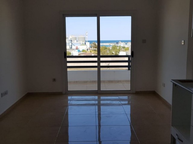 2+1 BÜRO ZU VERMIETEN IN FAMAGUSTA ZENTRUM ** 