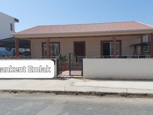 2+1 EINFAMILIENHAUS IN FAMAGUSTA CANAKKALE ZU VERKAUFEN ** 