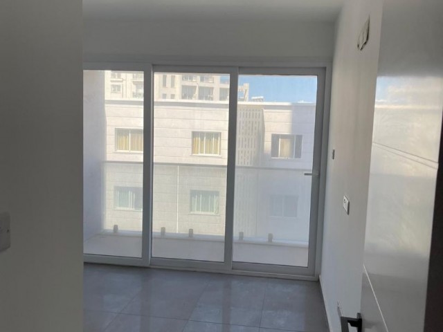 MAĞUSA MERKEZ'DE 1+1 SATILIK DAİRE