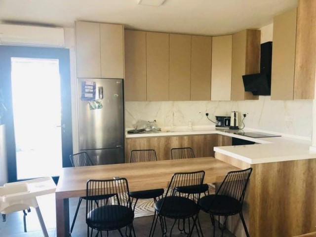 MAĞUSA YENİBOĞAZİÇİ'NDE  2+1  SATILIK PENTHOUSE DAİRE 