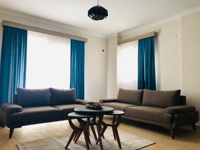 MAĞUSA MERKEZ'DE 1+1 SATILIK DAİRE