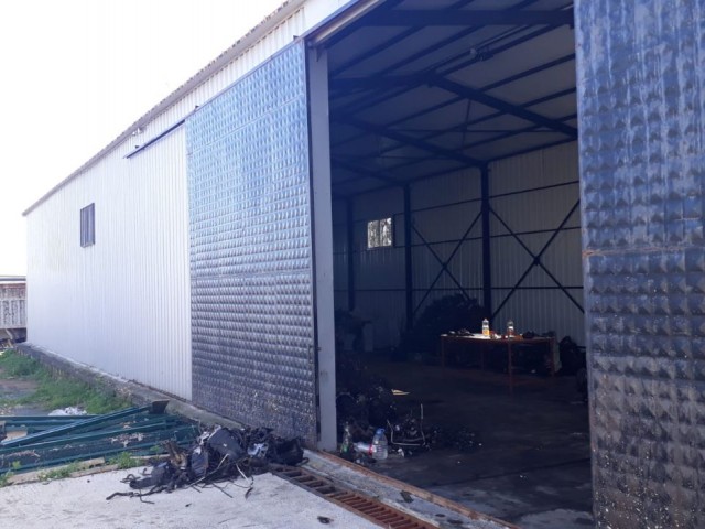 TIME WAREHOUSE FOR SALE IN GAZİMAĞUSA CENTER - WAREHOUSE WORKPLACE