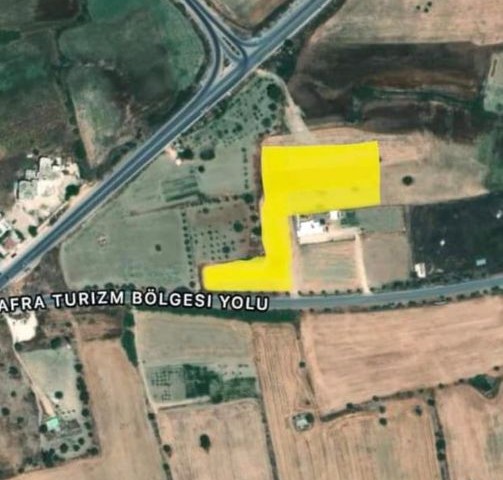 QUALIFIED LAND FOR SALE IN ÇAYIROVA REGION 9 DECORATIONS OF 1 EVLEK