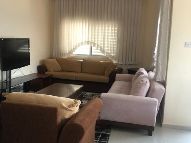 GAZİMAĞUSA MERKEZDE SATILIK EŞYALI 3+1 DAİRE