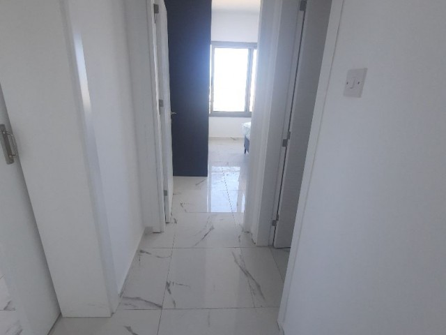 GAZİMAĞUSA YENİBOĞAZİÇİ BÖLGESİNDE  EŞYALI SATILIK 2+1 PENTHOUSE 