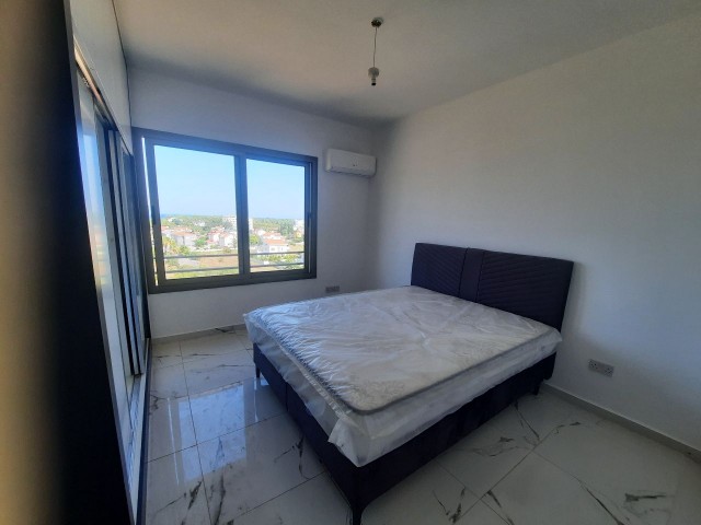 GAZİMAĞUSA YENİBOĞAZİÇİ BÖLGESİNDE  EŞYALI SATILIK 2+1 PENTHOUSE 