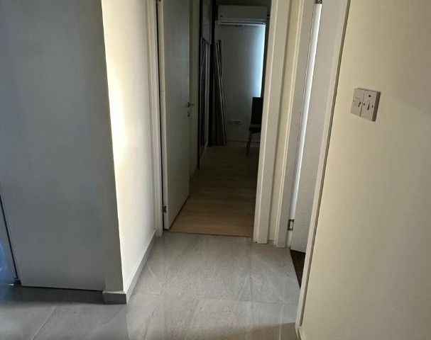 2+1 PENTHOUSE-WOHNUNG ZUM VERKAUF IM ZENTRUM VON GAZİMAĞUSA