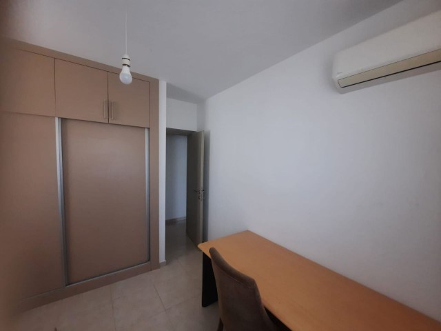 2+1 WOHNUNG ZU VERMIETEN IM ZENTRUM VON FAMAGUSTA