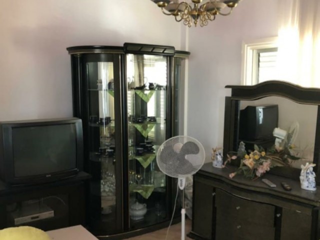 GAZİMAĞUSA MERKEZDE SATILIK 3+1 DAİRE 