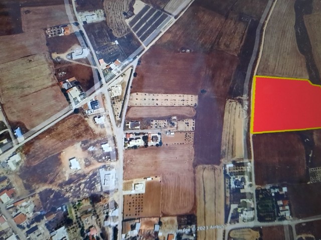 QUALIFIED LAND OF 11 DECLARES OF LAND FOR SALE IN FAMAGUSTA MUTLUYAKA REGION