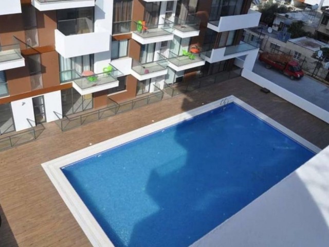 Apartment 2+1 im Zentrum von Famagusta. Bassein und komplex.