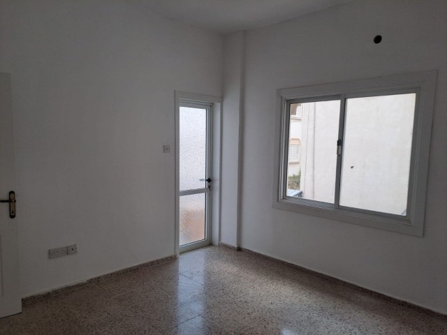 Apartment 3+1, Gulseren, center