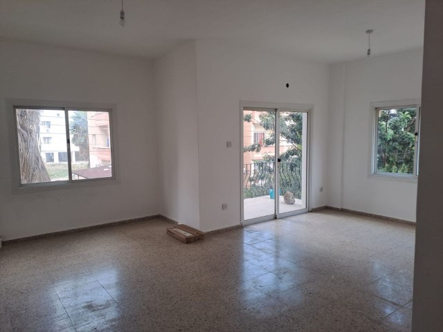 Apartment 3+1, Gulseren, center