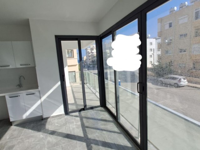 2+1 WOHNUNG MIT MEERBLICK IM ZENTRUM VON FAMAGUSTA